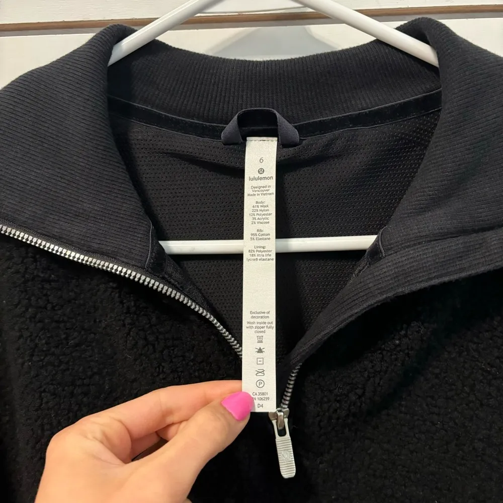 Lululemon Stand Out Sherpa 1/2 Zip Black - Image 7