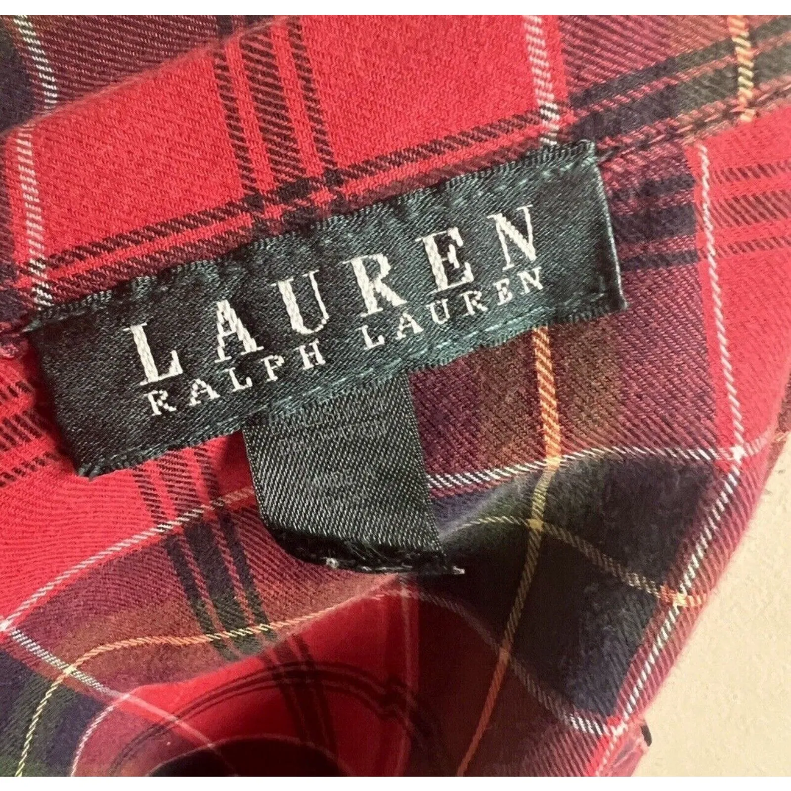Lauren Ralph Lauren Size Medium Red Tartan Plaid Pajama Top Embroidered Initials - Image 8