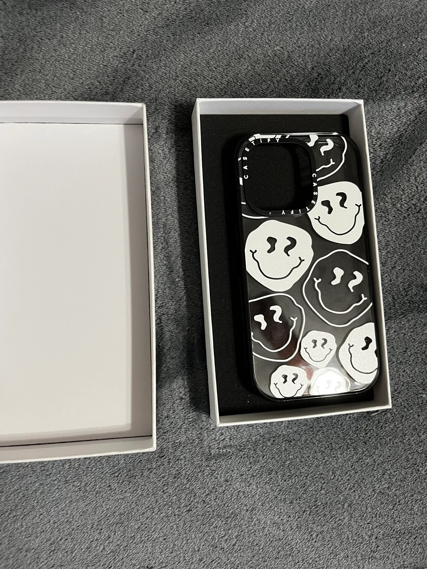 CASETiFY Iphone 14 pro - Image 2