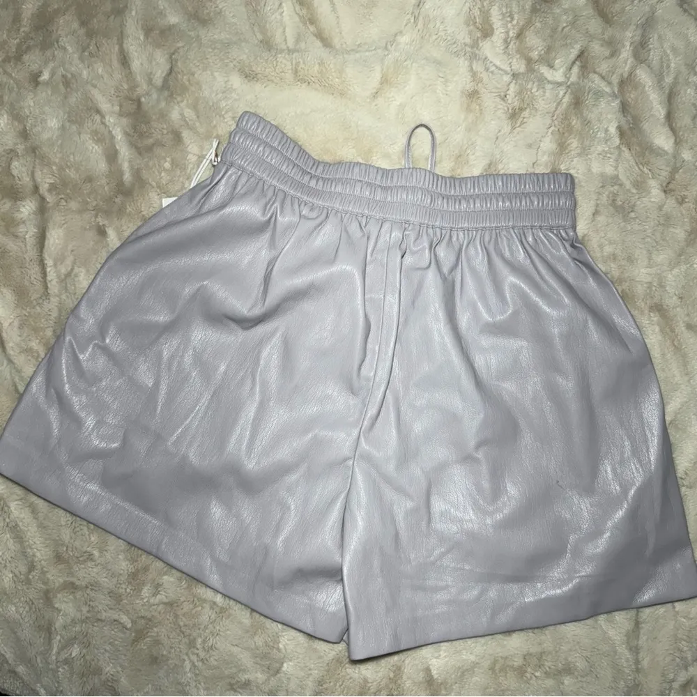 NWT $129 • Good American • Drawstring Shorts • Better Than Leather • Size 2/M - Image 9