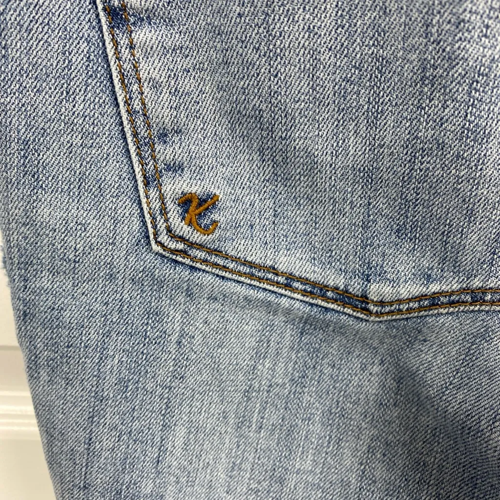 Kut from Kloth Reese ankle straight leg 12 Light Wash Raw Hem Frayed Distressed - Image 7