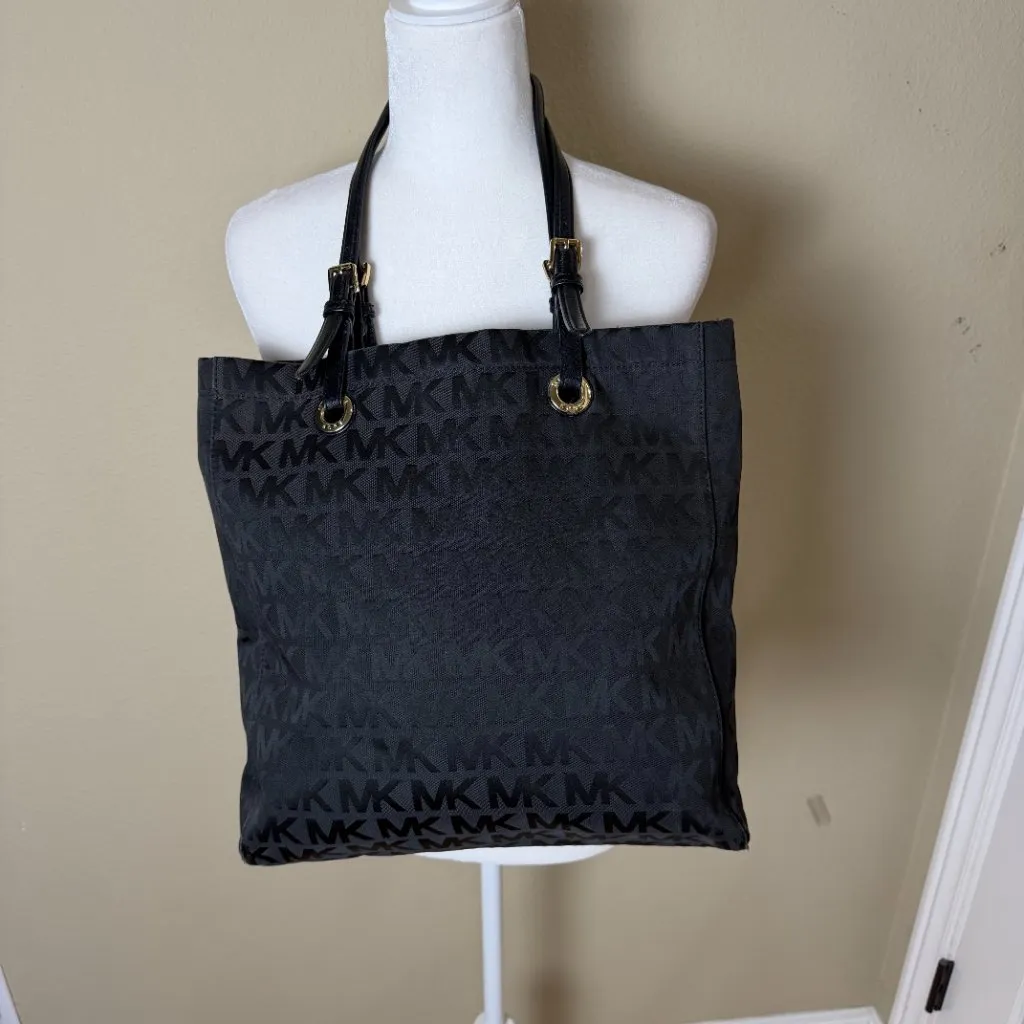 Michael Kors Black Leather Monogram Jet Set Grab Shoulder Tote Bag - Image 2