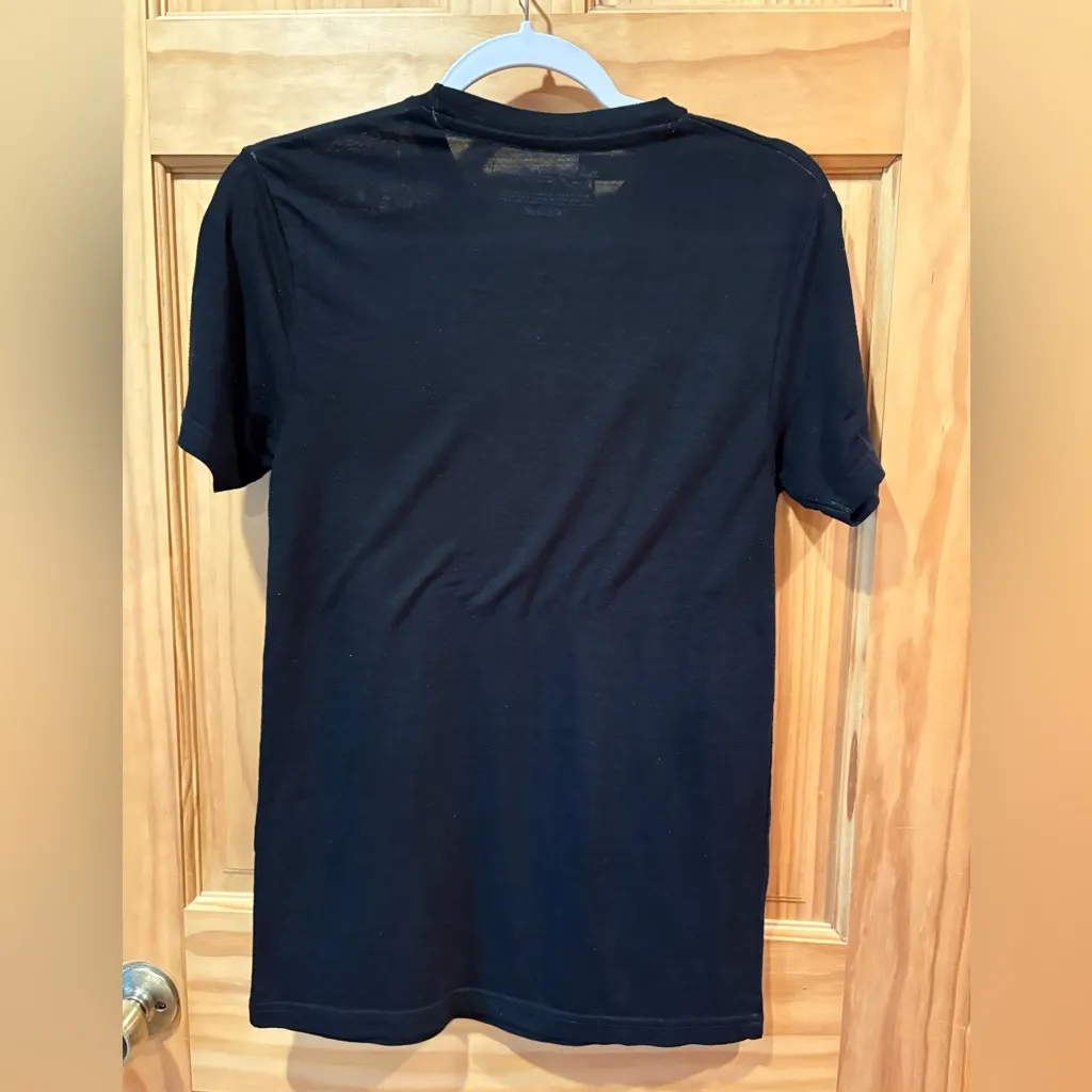 Hard Rock Cafe Black T-Shirt featuring Paris women’s small - Image 2