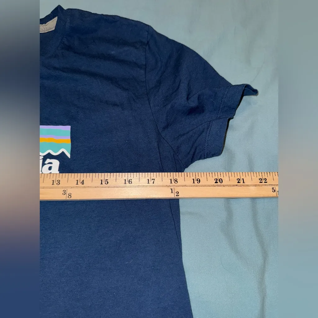 Patagonia Blue Tee Shirt Small - Image 4