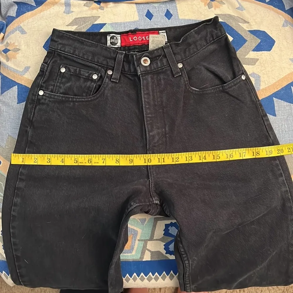 Vintage 90s Levi’s Silvertab Women’s loose fit black denim jeans Size 3 - Image 8