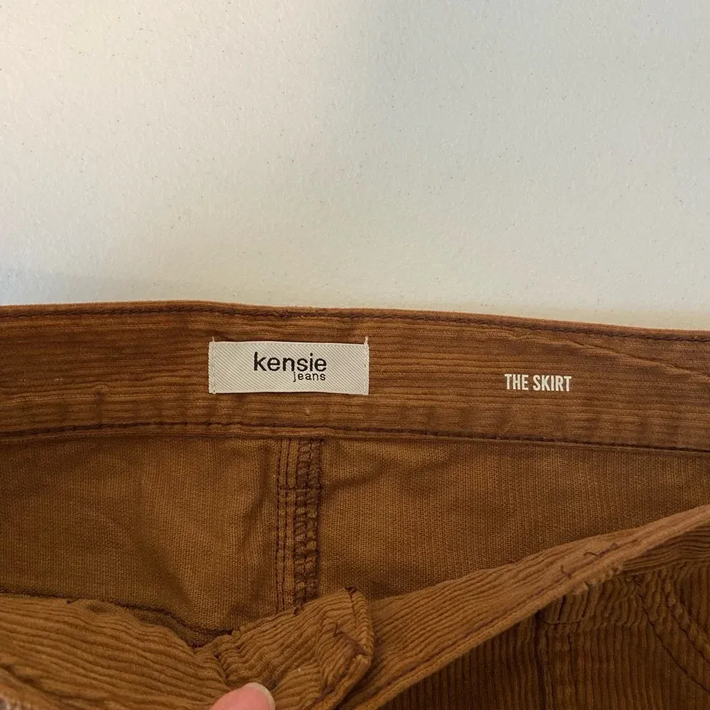 EUC | Kensie‎ Jeans women’s “the skirt” corduroy buttoned miniskirt — size 2 - Image 4