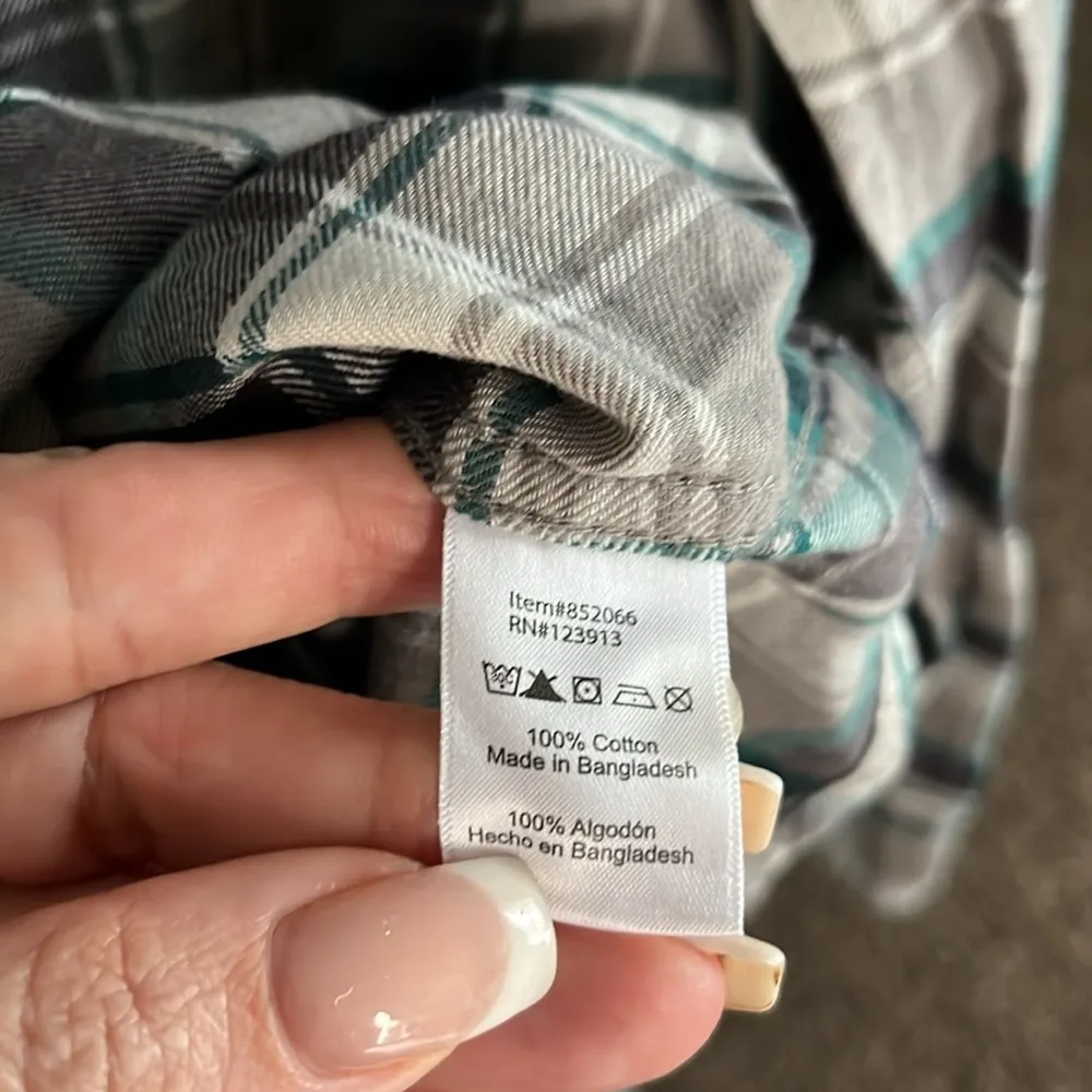 JACHS Girlfriend Bea Pearl Snap Flannel Shirt - Image 4