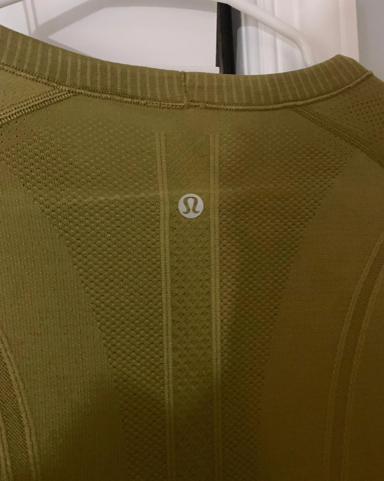 Lululemon Swiftly Tech Long Sleeve - Image 4