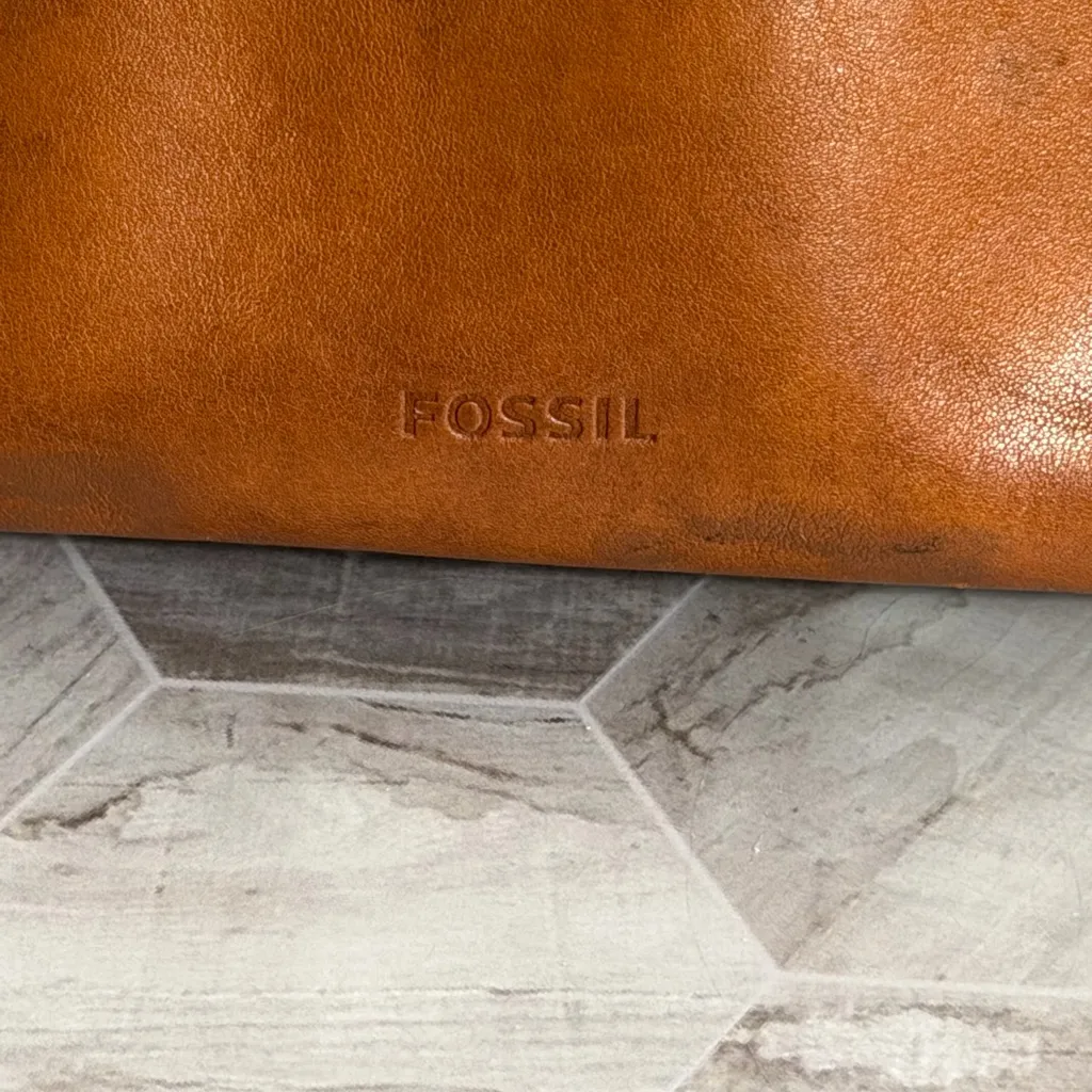 Fossil Brown Leather Crossbody Bag Double Zip Adjustable Strap Medium Purse - Image 2