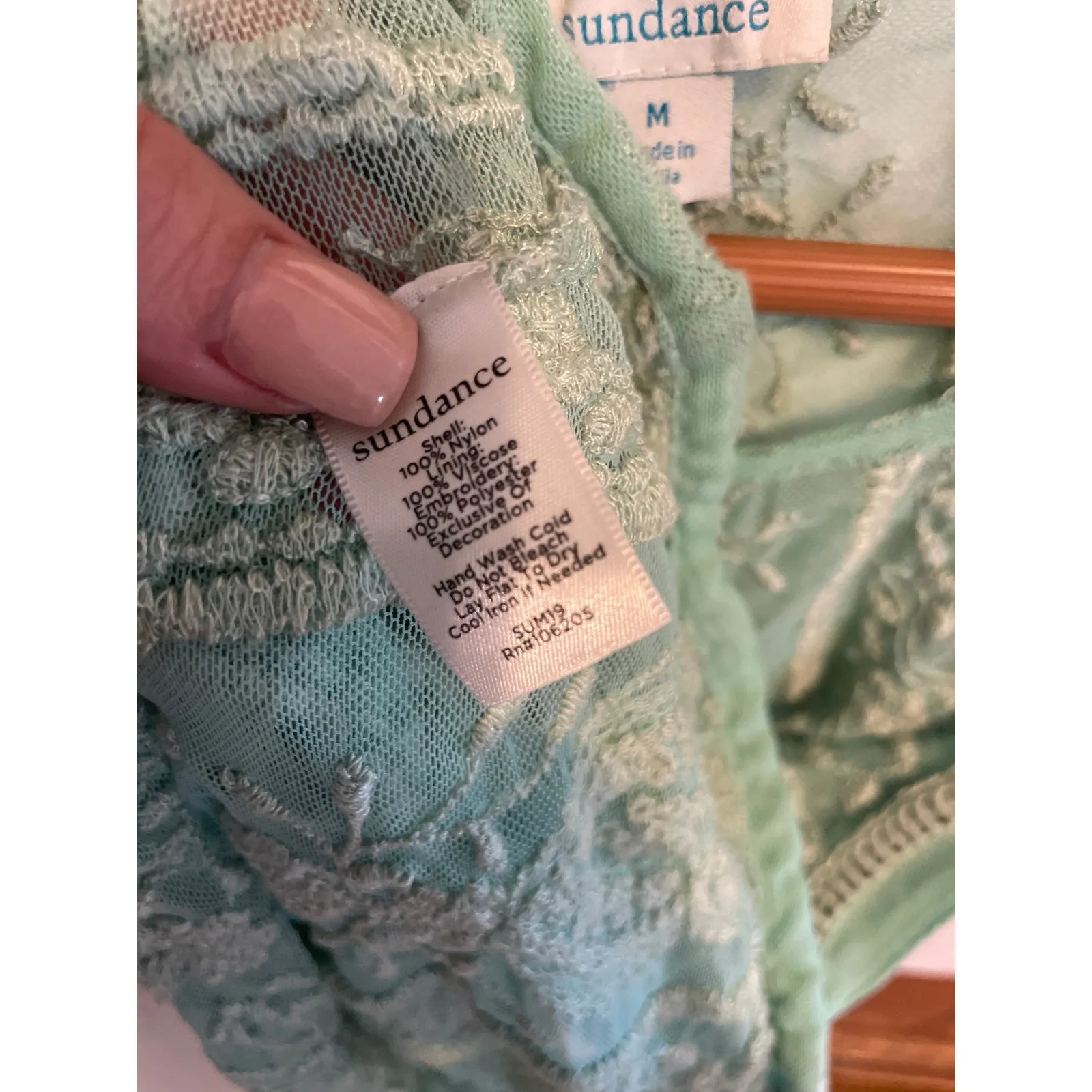 SUNDANCE Embroidered Lace Top GORGEOUS COLOR Green Sleeveless Size Medium m - Image 4