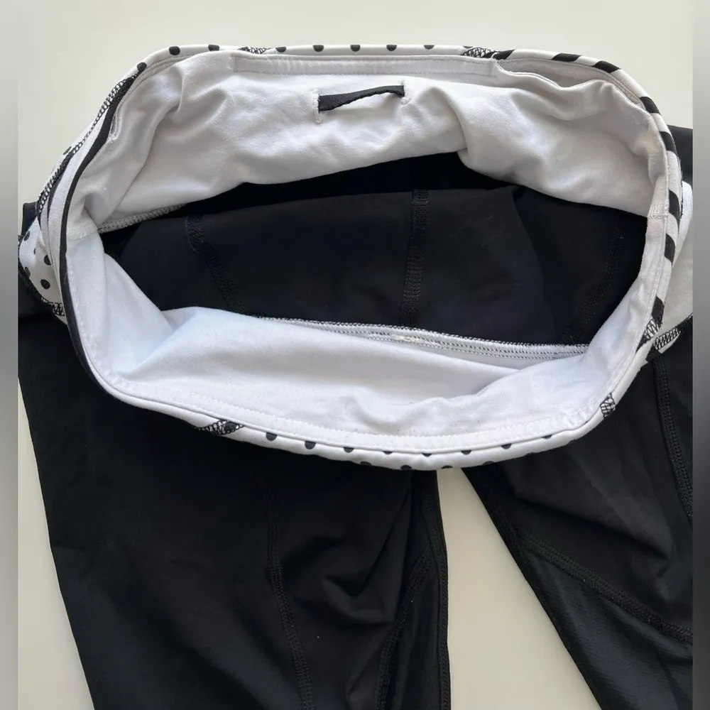 Lululemon athletica women black white stripe polka dot print cropped leggings 4 - Image 5