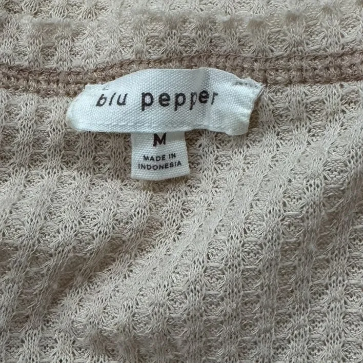 Blu Pepper Balloon Sleeve Cream Waffle Knit Long Sleeve Shirt Women’s Medium - Image 3