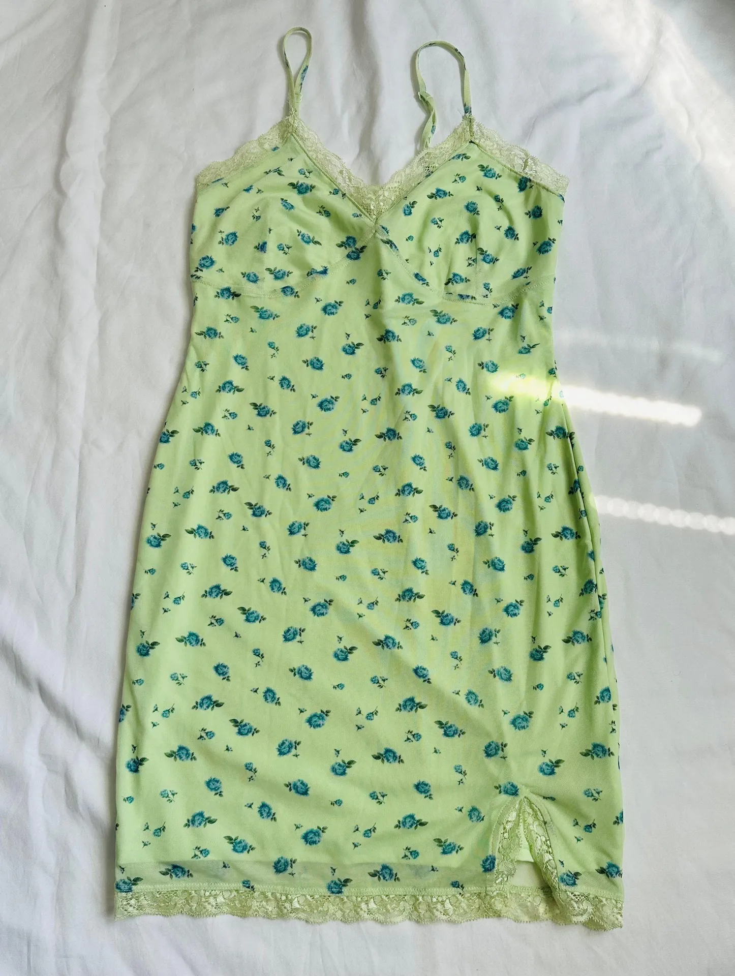 ★ NWOT  Mini Dress - Floral Light Green ★ - Image 3