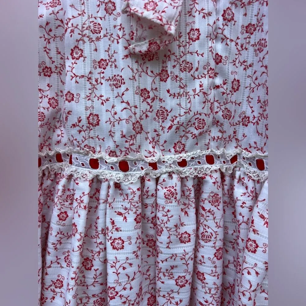 Vintage 70s Red Floral with Lace Trim Cotton Prairie Maxi Dress Gunne Style S/M White - Image 6