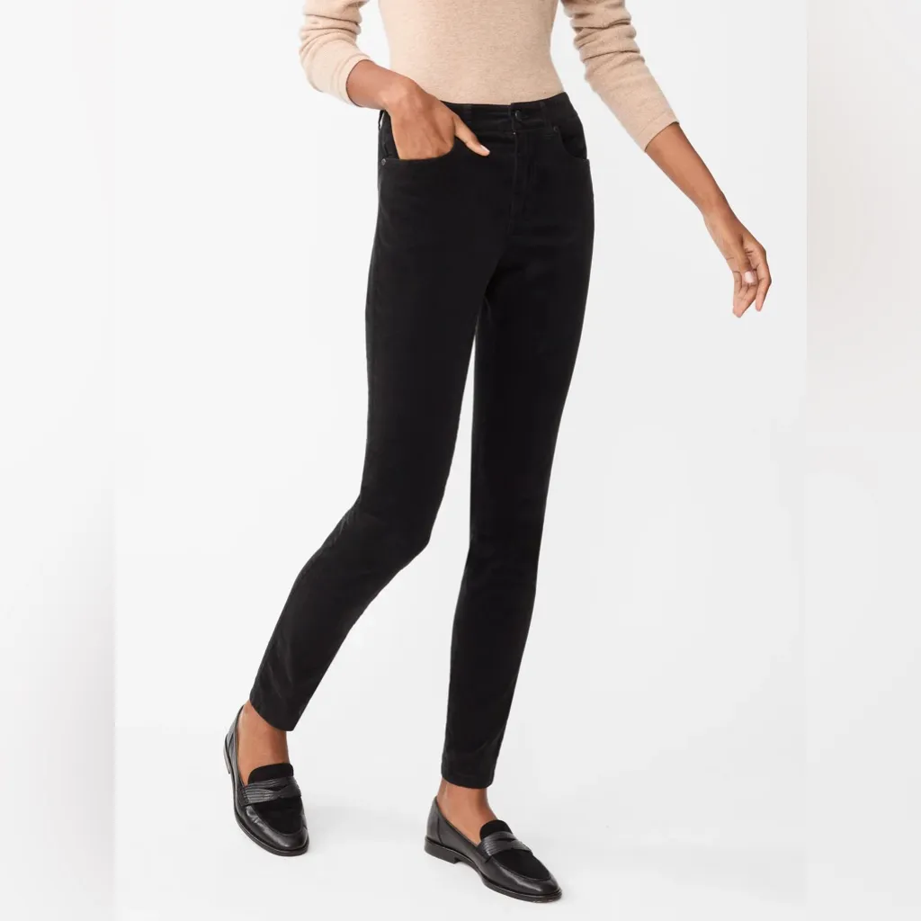 J. McLaughlin Black Velvet ‘Watson’ Jeans, Size 6 - Image 3