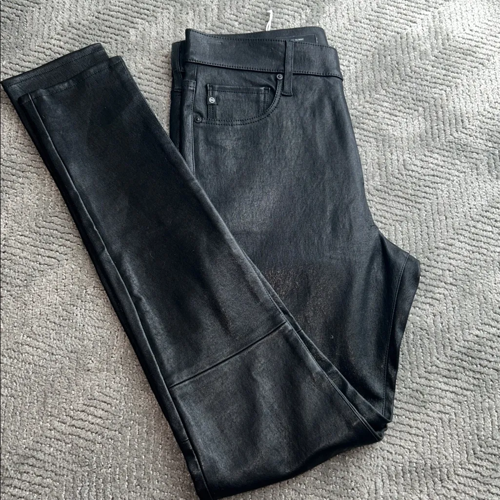 AG Adriano Goldschmied Black Leather Detail - Image 15