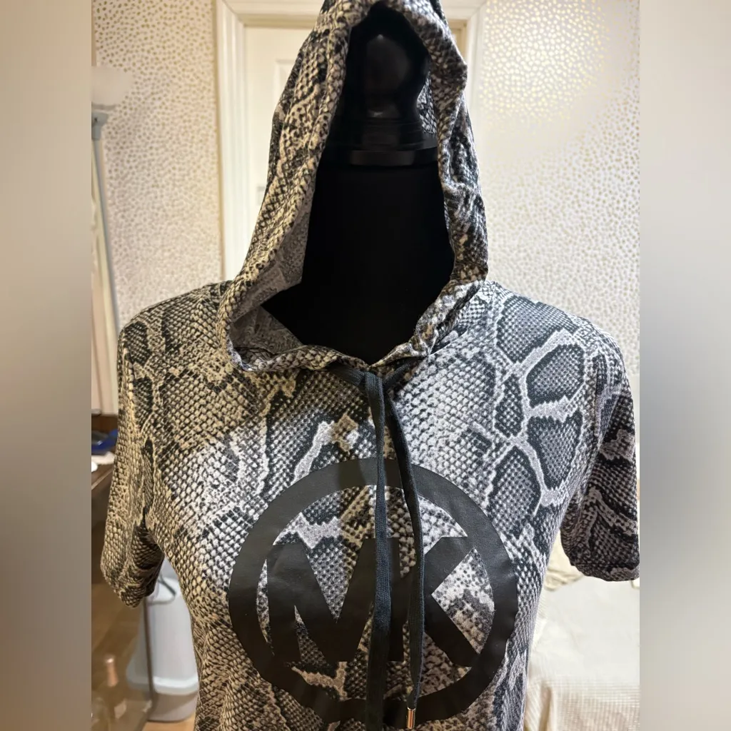 Michael Kors Black and Gray Snake Print Mini Dress - Image 5