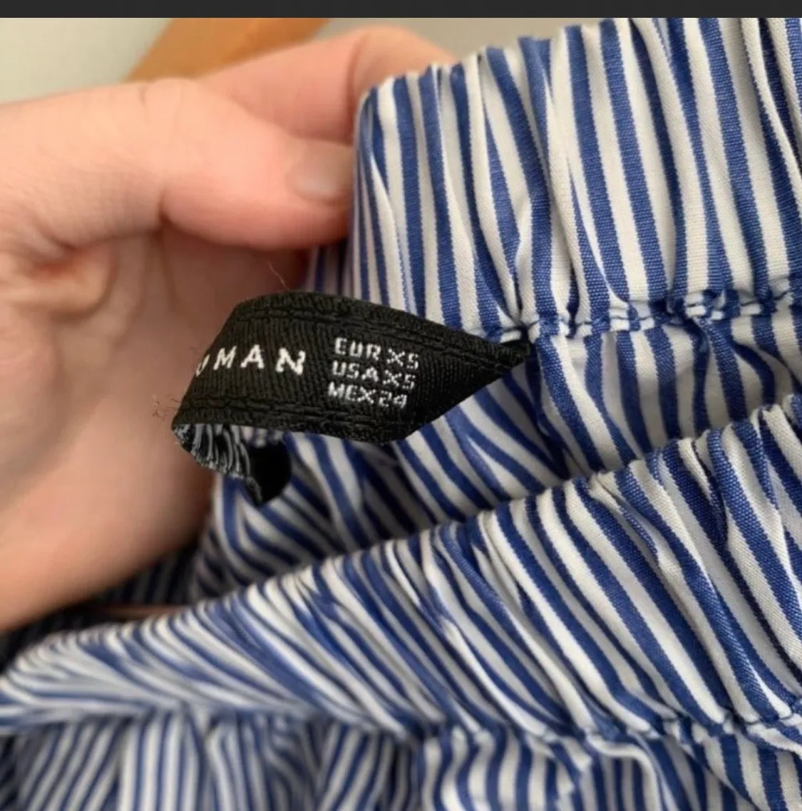 Blue Striped Off The Shoulder Poplin Top Size XS - Image 6