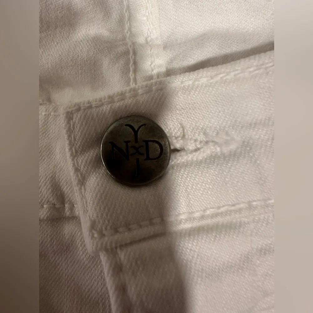 EUC NYDJ Jeans Womens  Straight High Rise Lift Tuck Light Wash Stretch - Image 5