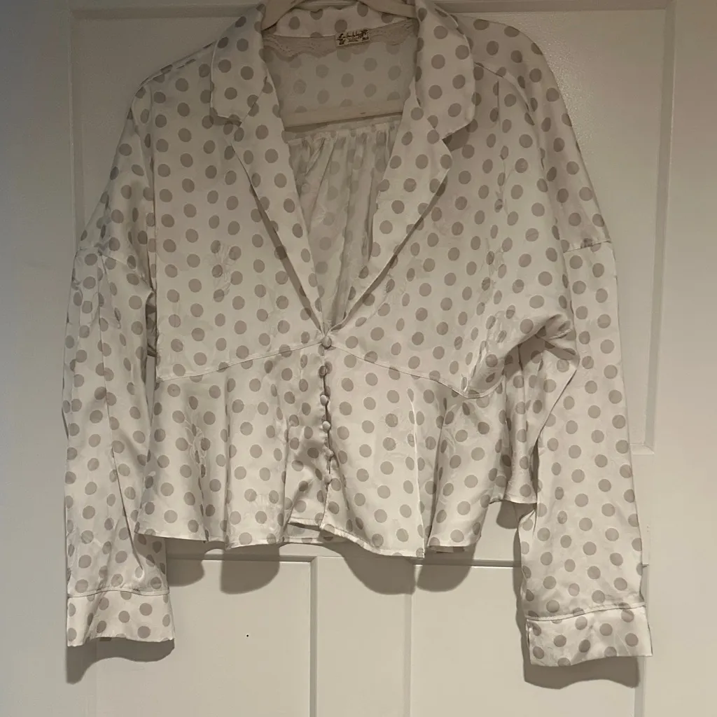 Free people beauty sleep pjs set. Polka Dot Women's Top and shorts size large - Image 2