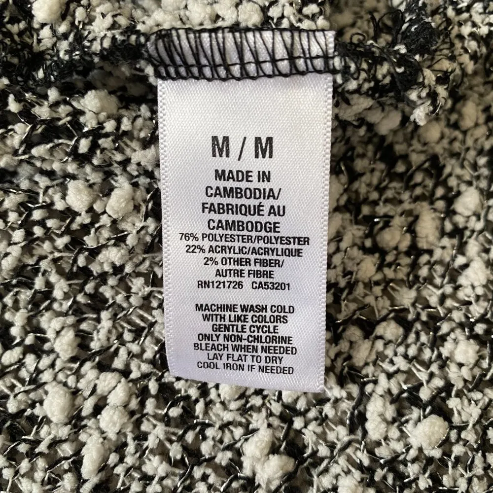 Aeropostale women's black and white long sleeve soft sweater size medium stretch - Image 8