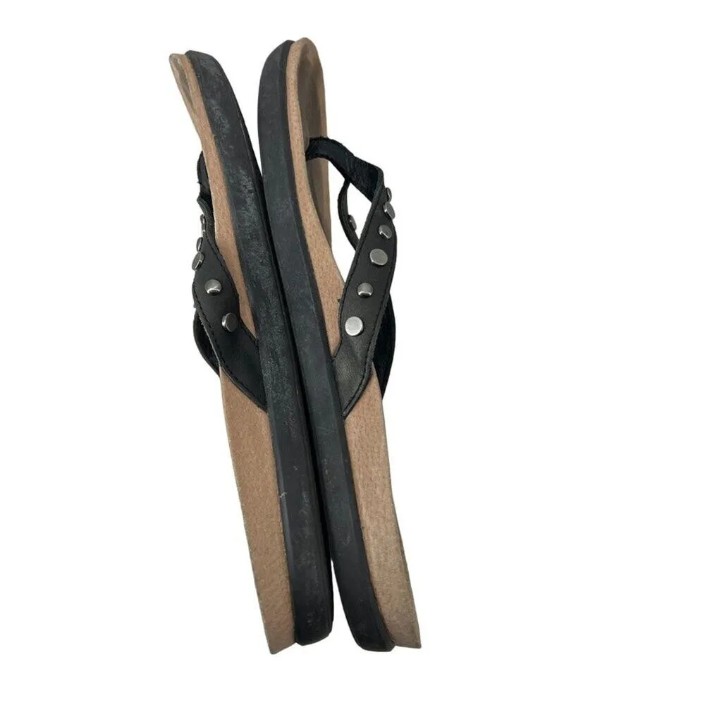 Ugg Lyndi Flip Flops Black Leather Sandal 1006357 Silver Stud Womens 10 - Image 2