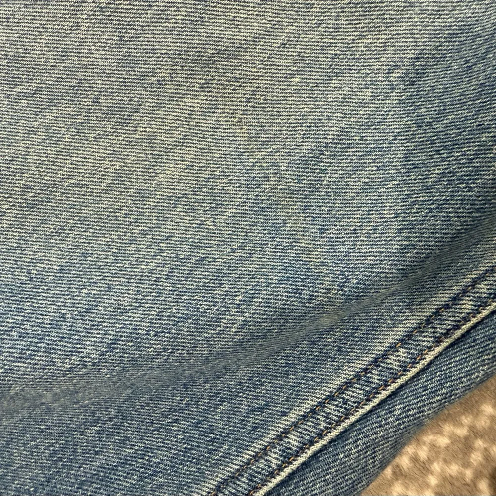 Abercrombie & Fitch The 90s Straight Ultra High Rise Criss Cross Jean Size 33/16 - Image 9