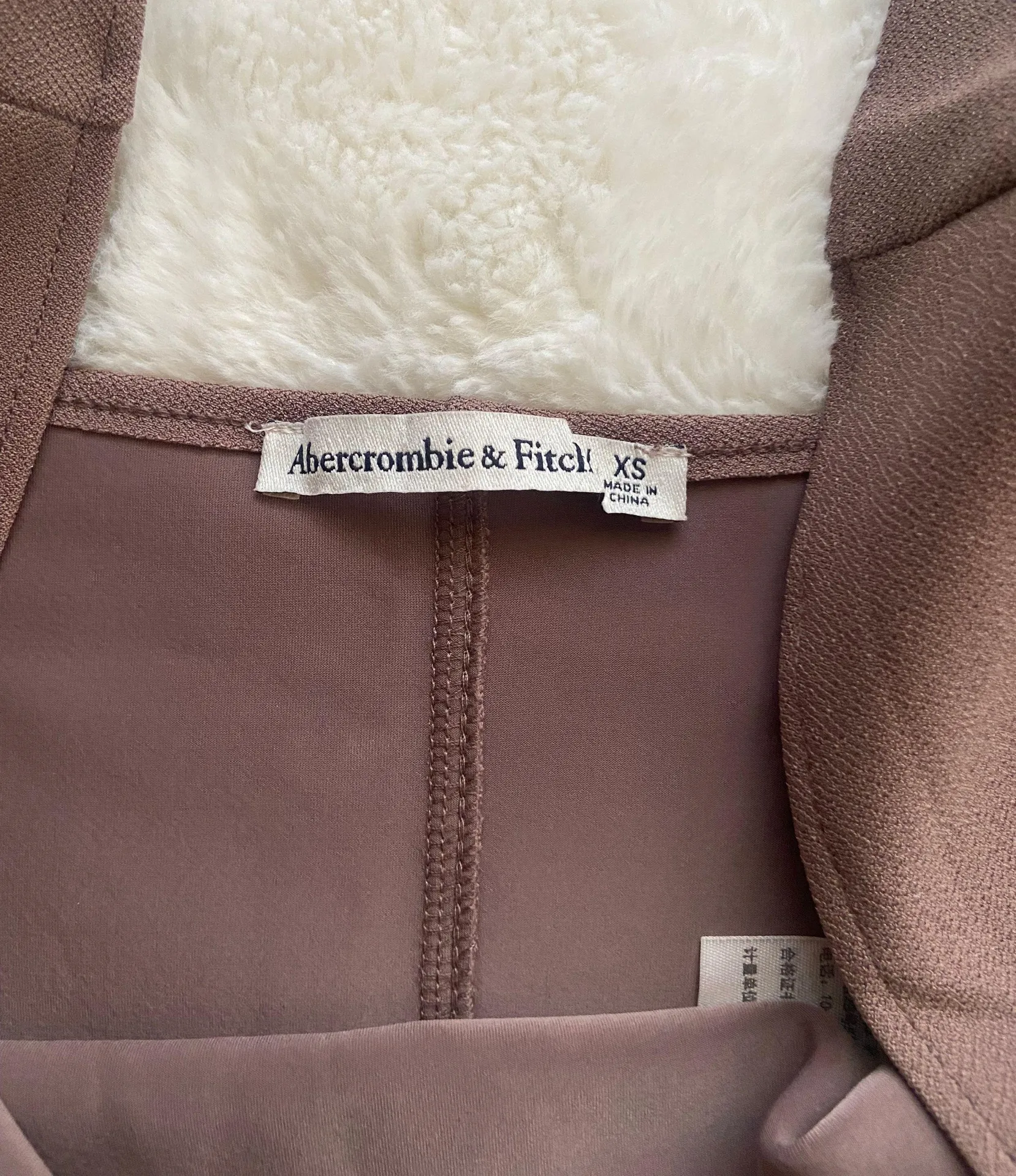 Cropped Long Sleeve Top - Image 3