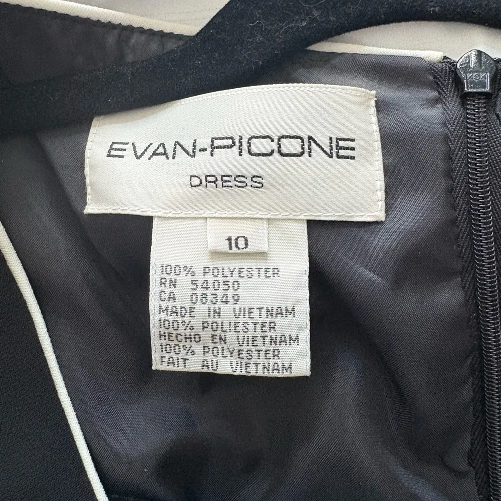 Elegant Black Dress with White Trim Size 10 - Image 5