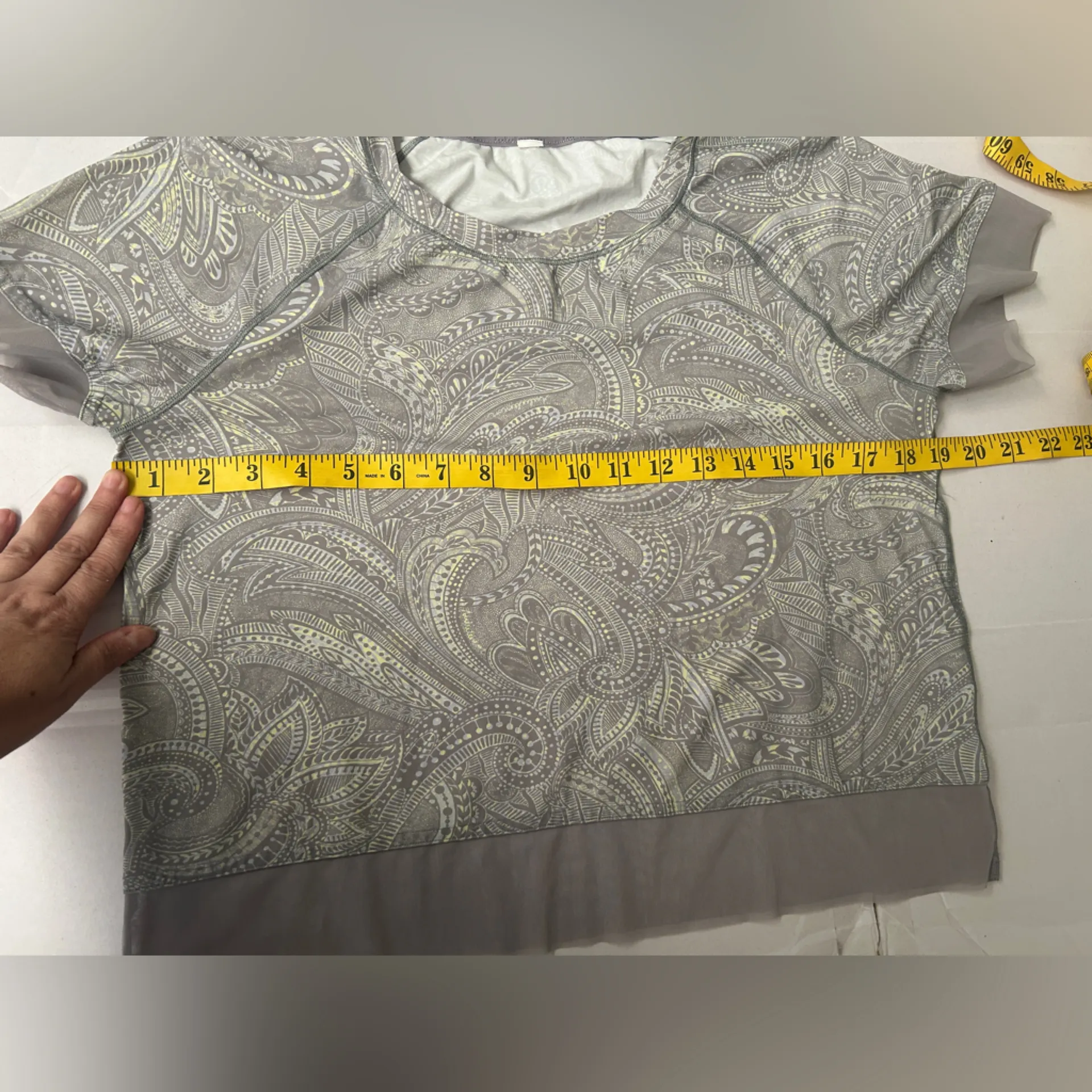 Lululemon Stripe in Stride Paisley Crop Top - Image 9