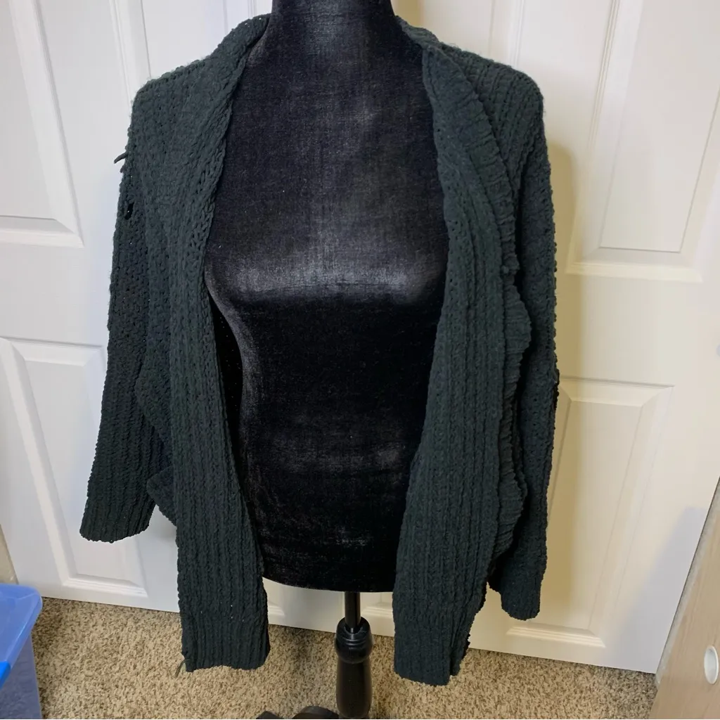 Hollister Women's Oversized Dark Knit Cardigan - Image 5