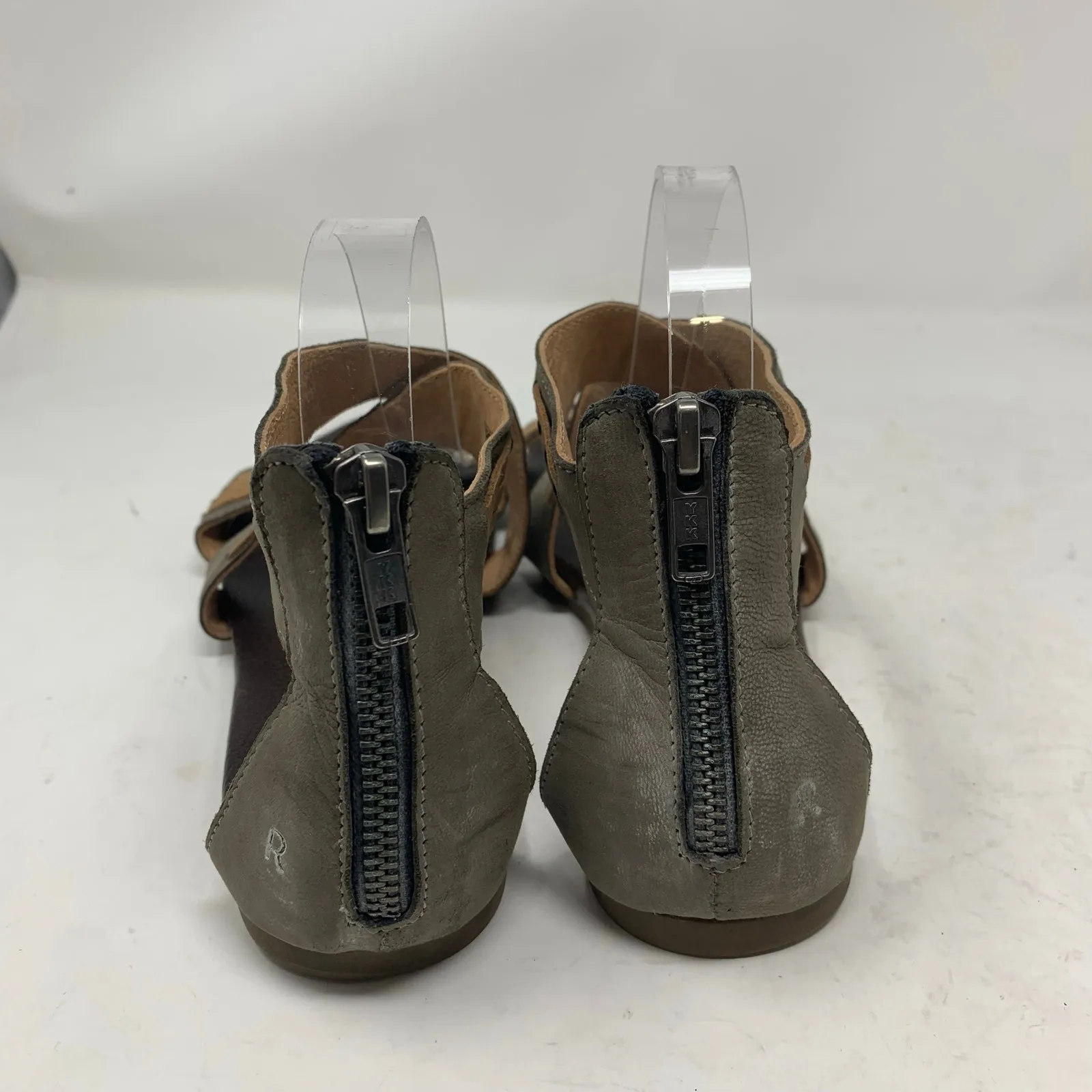 ROAN by Bed Stu Gray Tan Distressed Leather Gladiator Livi Sandal Grey Bone 9.5 - Image 4