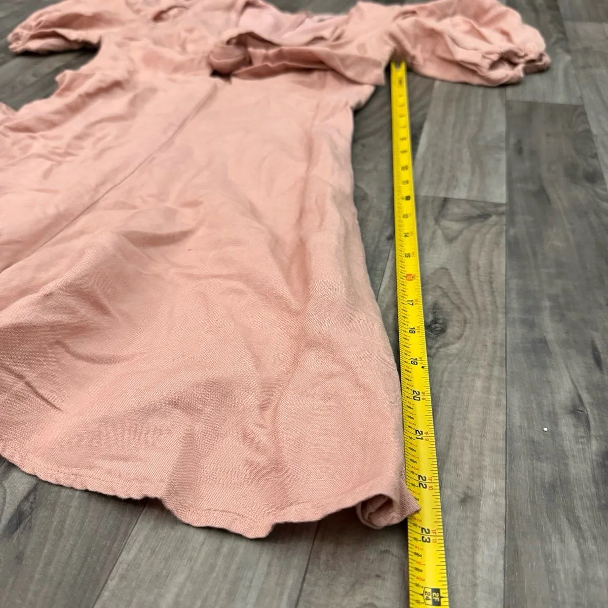 Express Linen-Blend Tie Front Puff Sleeve Romper salmon pink - Image 7