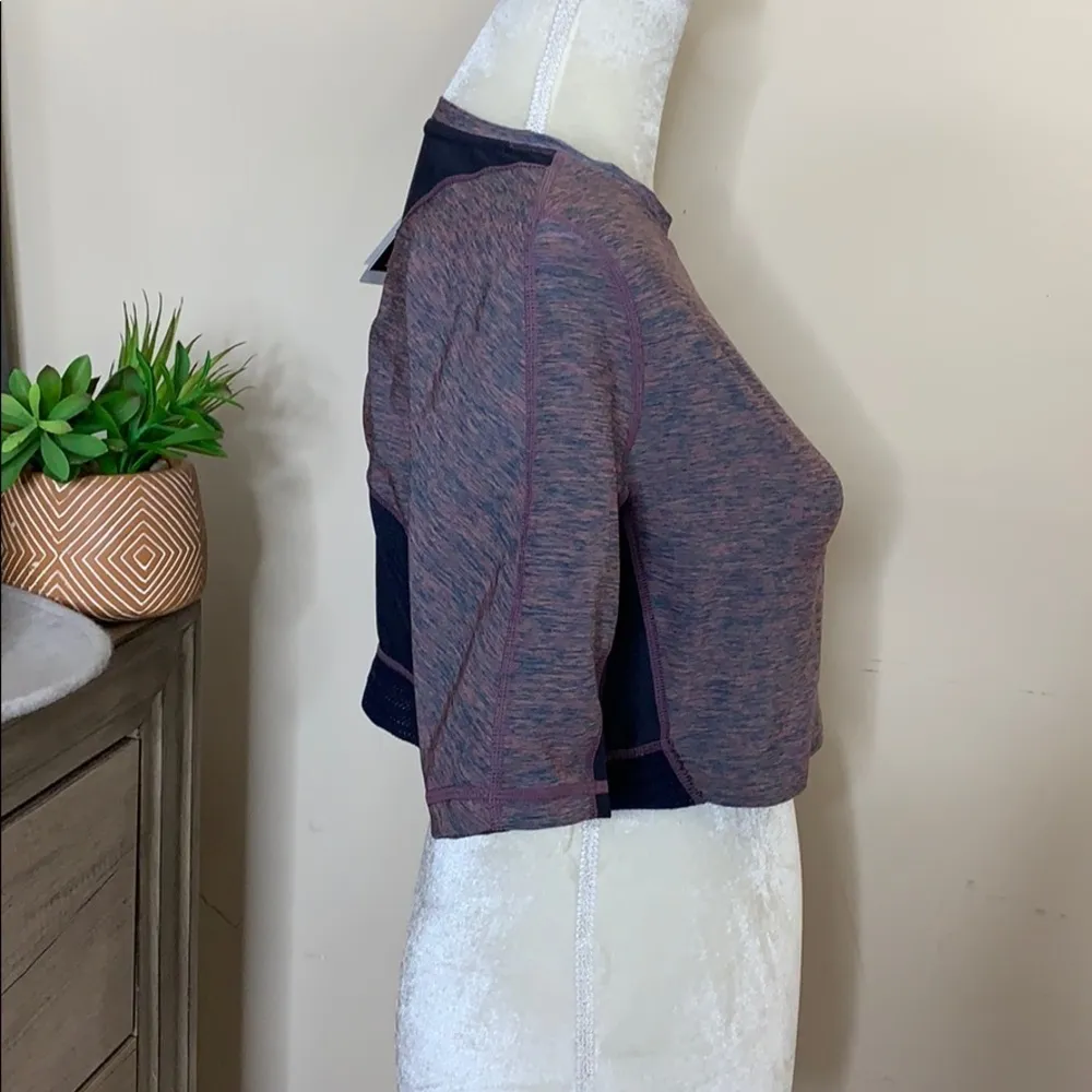 nwt //adidas space dye athletic mesh back crop top - Image 55