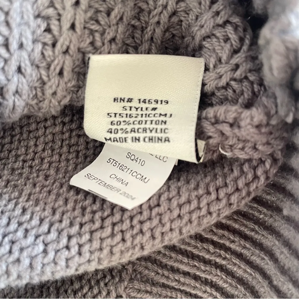 C&C‎ California Gray Cable Knit Turtleneck Sweater Small Soft Cozy Fall Knit - Image 8