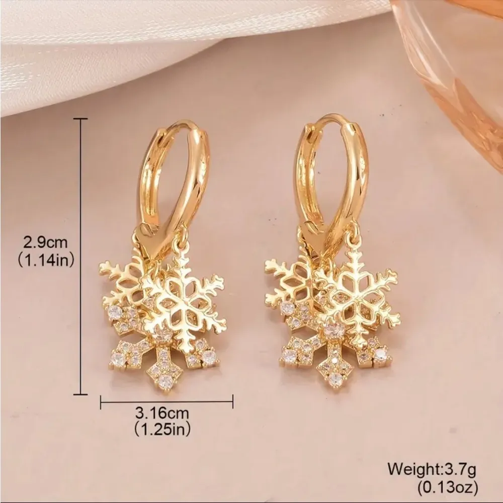 Gold Tone Snowflake Dangle Earrings Holiday Winter Leverback NWT​​ - Image 4