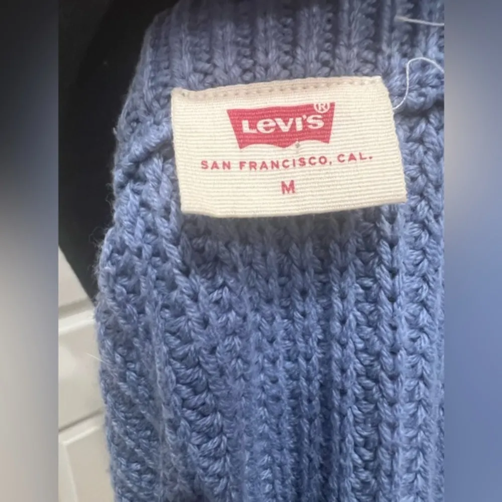 Levi’s Knitted sweater‎ . Size M - Image 4
