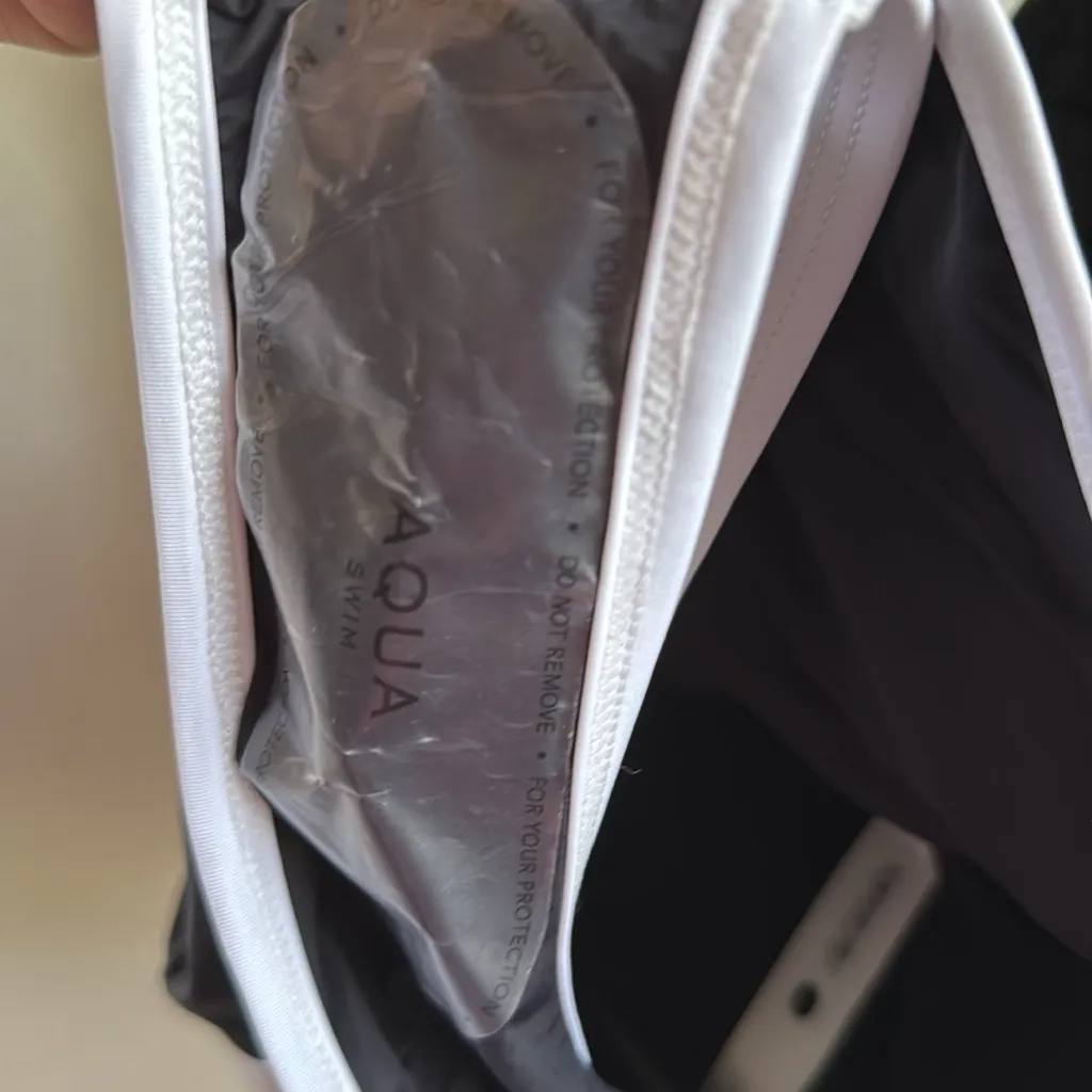 AQUA  black and white button swimsuit - Image 7