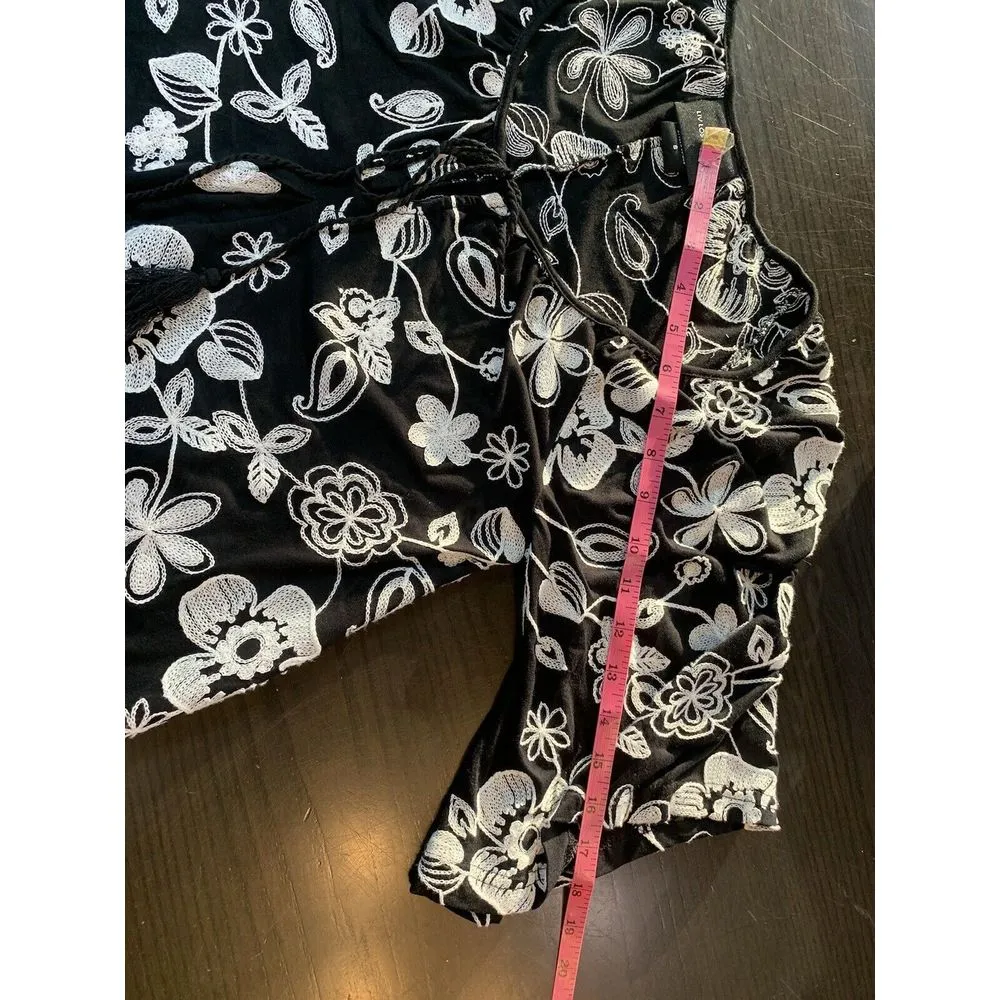 Liv Los Angeles Boho Cottagecore Blouse Womens Small Floral Embroidered Tassels‎ Black - Image 10