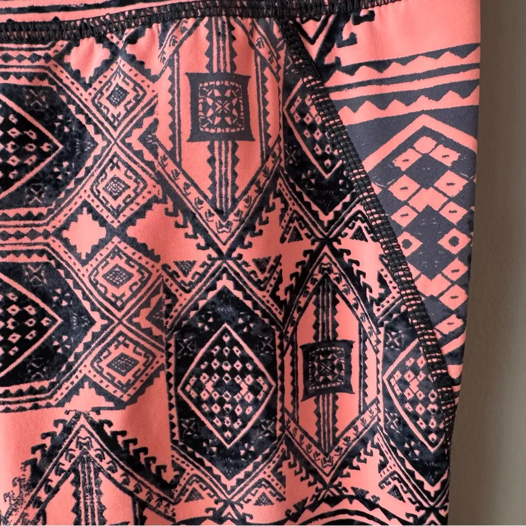 Sweaty Betty Women’s 7/8 Power Pink Coral Aztec Pattern Sport Leggings Size‎ XS - Image 5