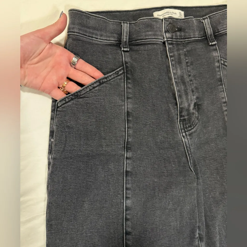 Abercrombie & Fitch Ultra High Rise Black Denim Joggers Size 10 / 30 - Image 5