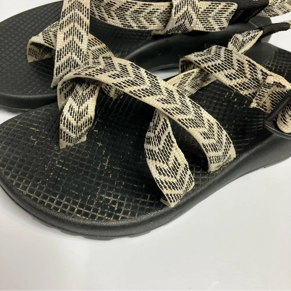 Chaco‎ Z2 sandals black & cream size 7 - Image 5