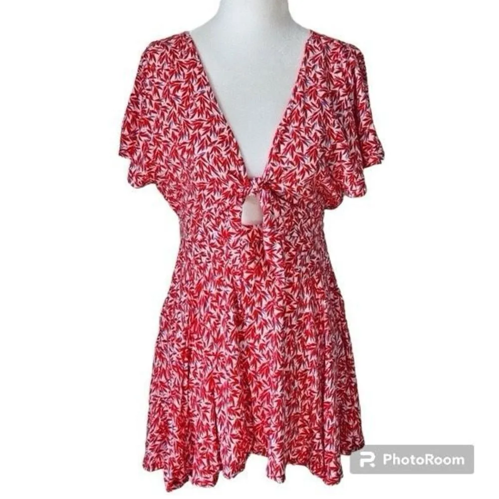 Dondi Red and White Print Tie-Front Short Sleeve Romper - Image 6