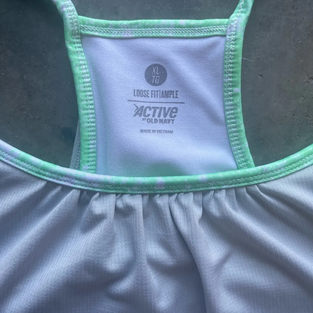 Athletic Tank Top By Old Navy Size XL - Image 5