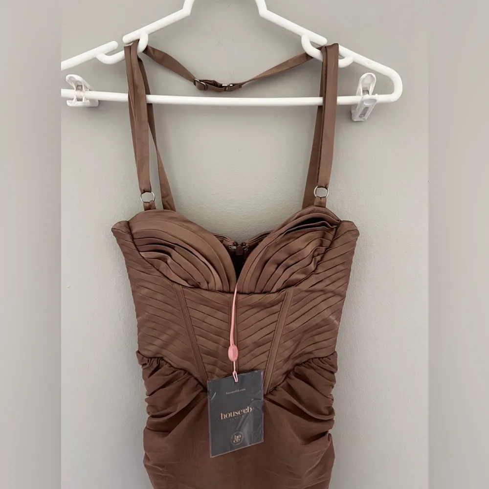 NWT House Of CB Josephine Taupe Pleated Corset Midi Dress Size XS - Image 6