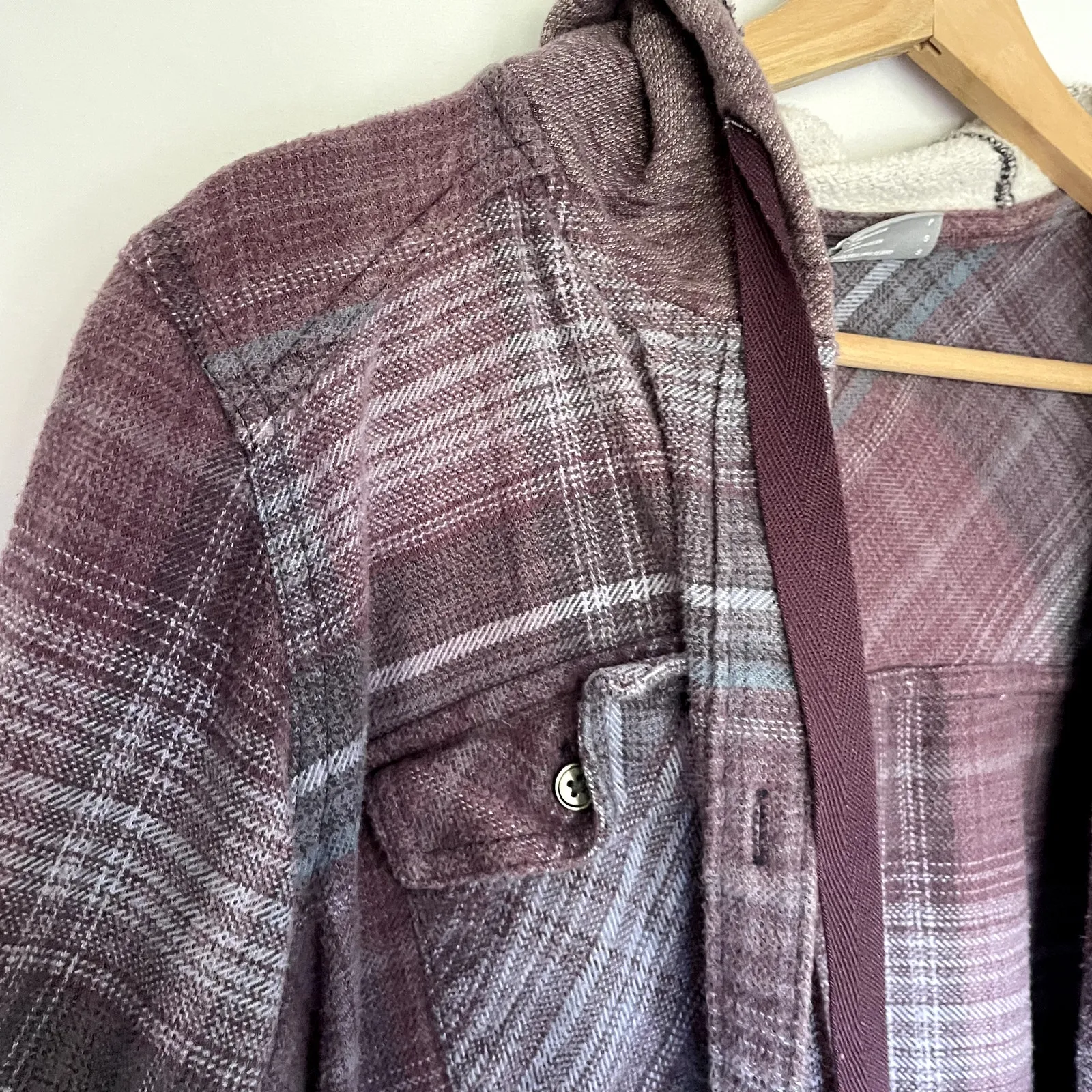 Columbia button down checkered shirt fleece hood women's small cotton purple - Image 3