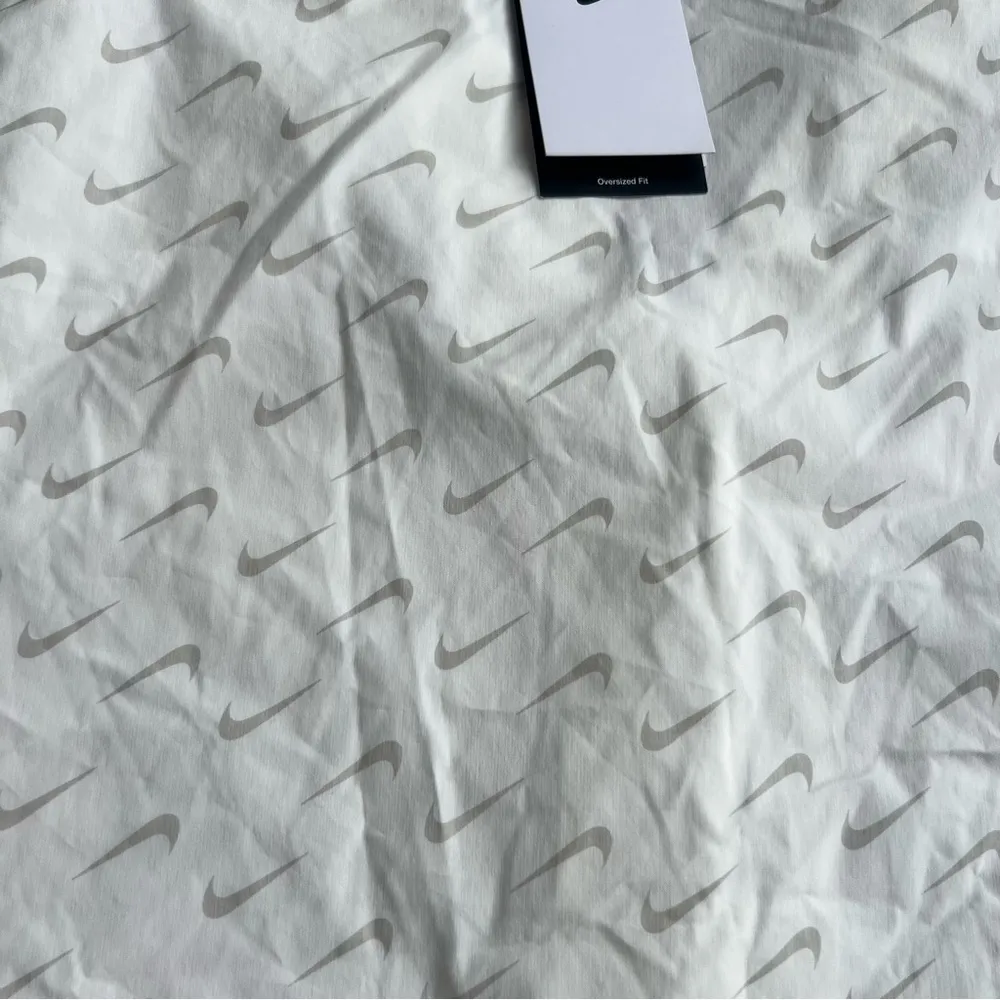 Nike Women's Sportswear Everyday Modern Oversize Button Shirt Size S SKU#S2458 - Image 5