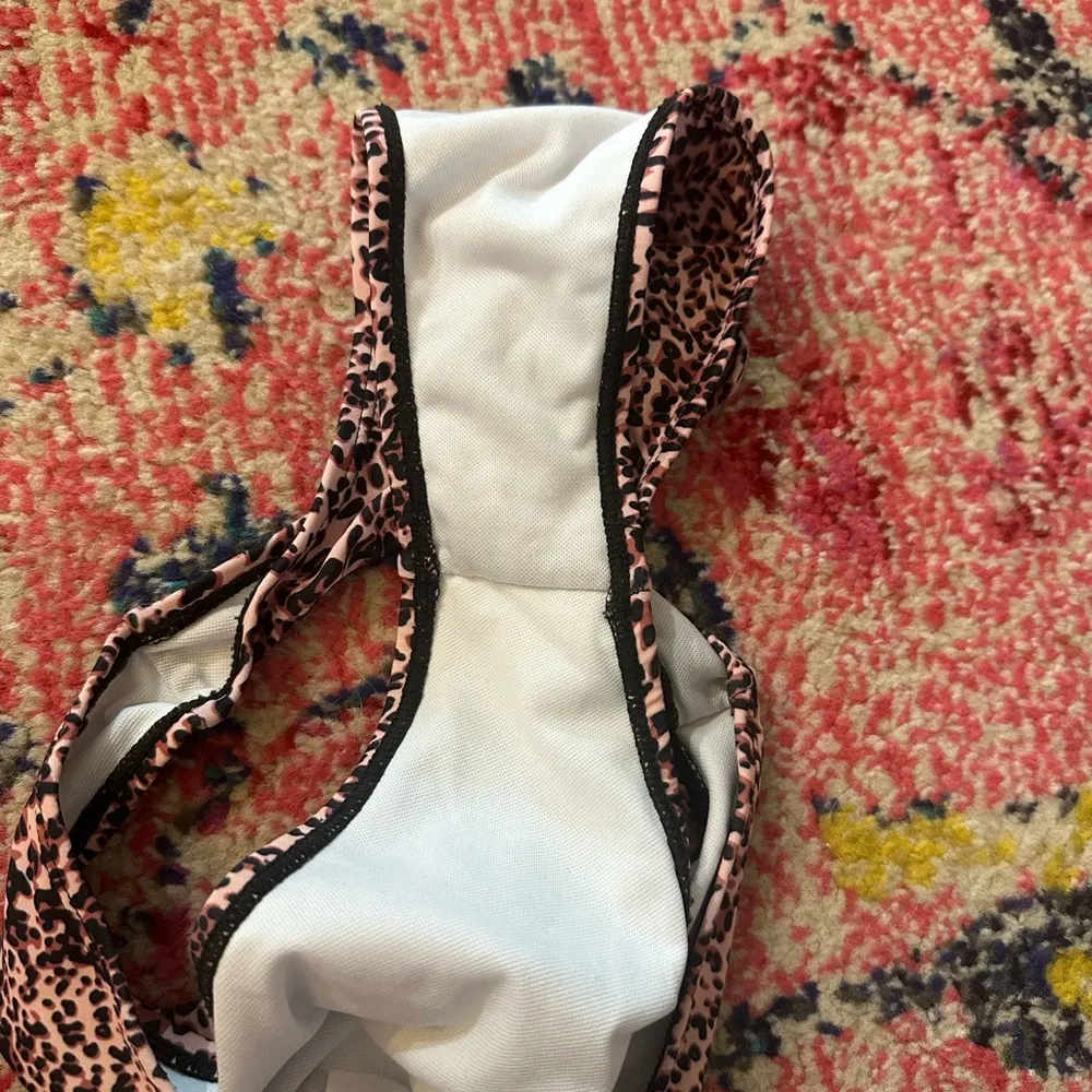 Pretty Garden Leopard Print Bikini Set Size M - Image 5
