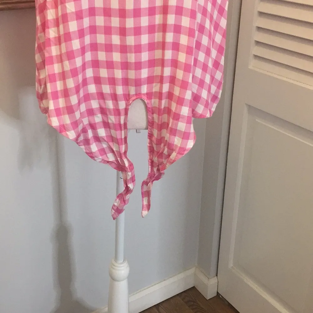 Beachlunchlounge pink and white top - Image 2