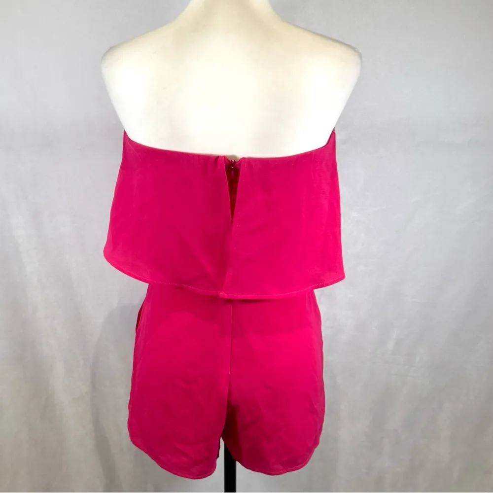 Blush  Boutique pink strapless ruffle top romper with pockets size small - Image 4